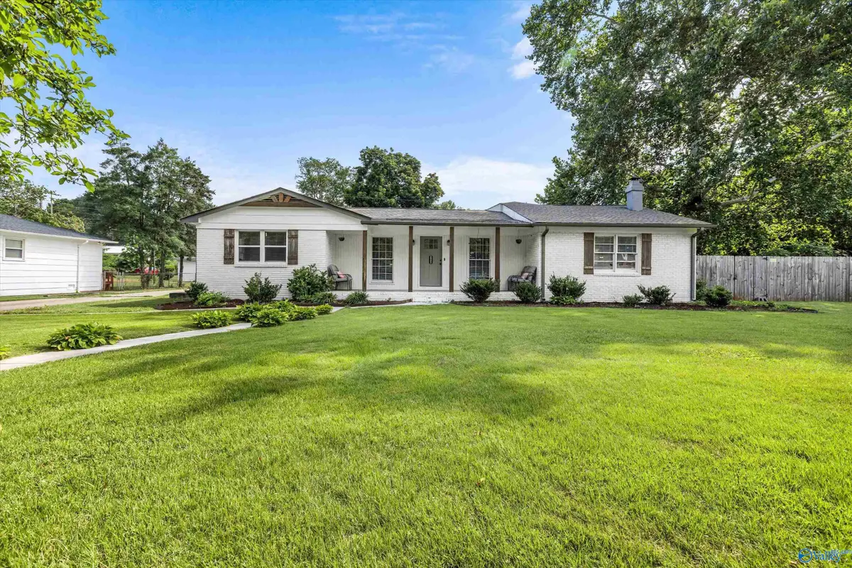 2902 Boswell Drive Nw, Huntsville, AL 35811 - #1