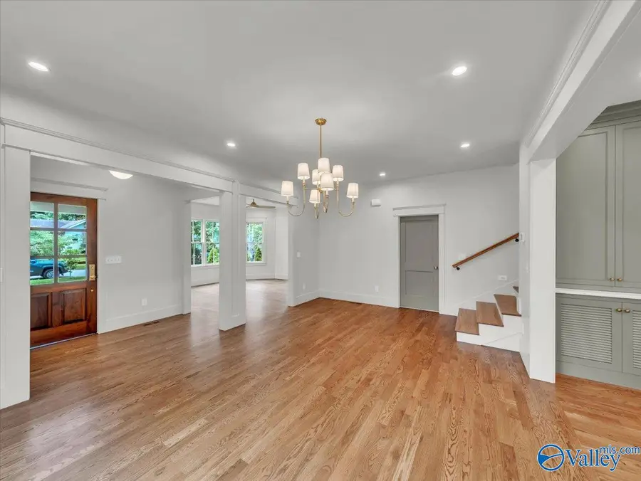 1111 Clinton Avenue E, Huntsville, AL 35801 - #3