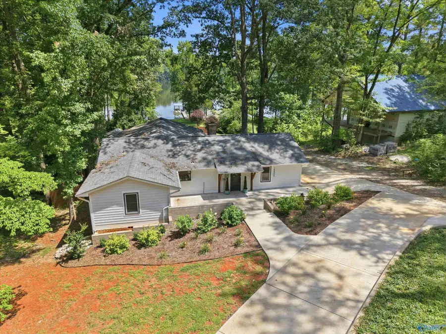 19505 Riverside Street, Athens, AL 35611 - #3