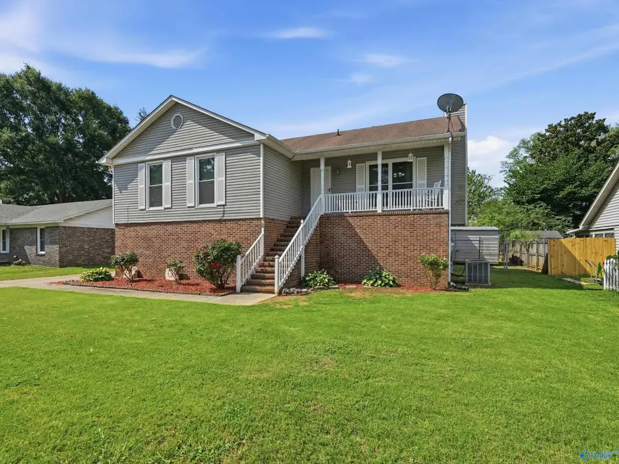 1061 Sandy Springs Road Nw, Huntsville, AL 35806 - #3