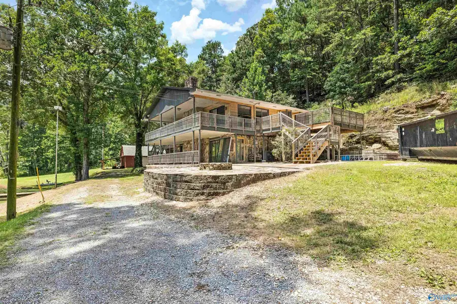 214 Northshore Drive, Oneonta, AL 35121 - #2