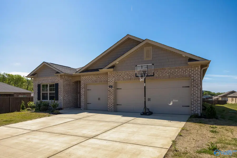 206 Antler Ridge Drive, Huntsville, AL 35811 - #3
