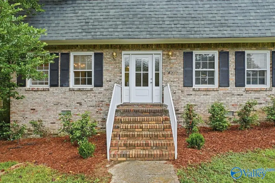 11217 Dellcrest Drive, Huntsville, AL 35803 - #2
