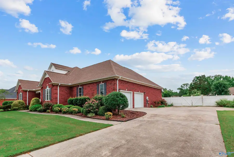 2010 Red Oak Lane Ne, Arab, AL 35016 - #3