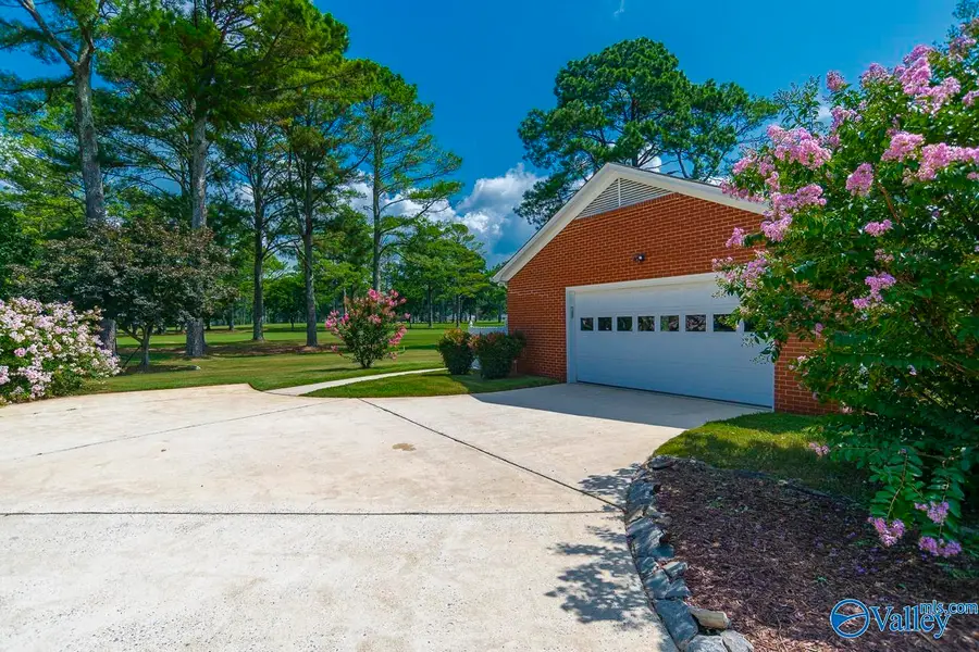4540 Arrowhead Drive Se, Decatur, AL 35603 - #3