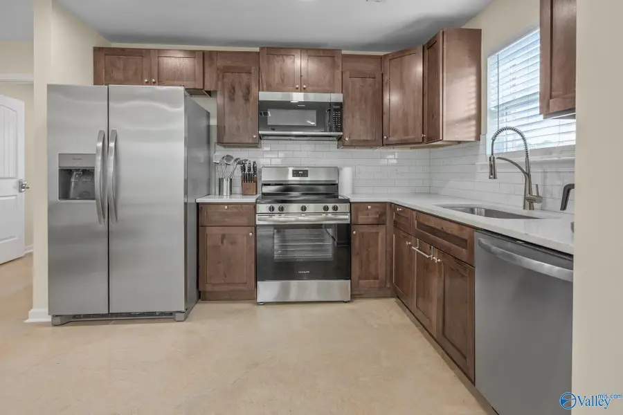 3026 Turf Avenue Nw, Huntsville, AL 35816 - #3