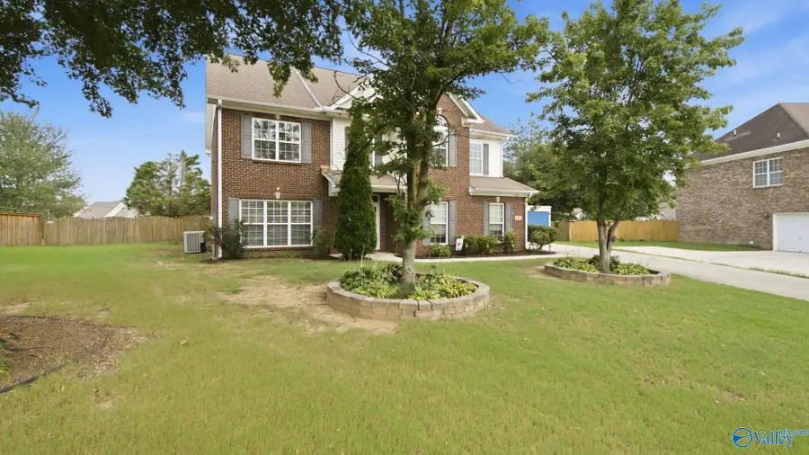 7003 Southcreek Drive Se, Owens Cross Roads, AL 35763 - #2