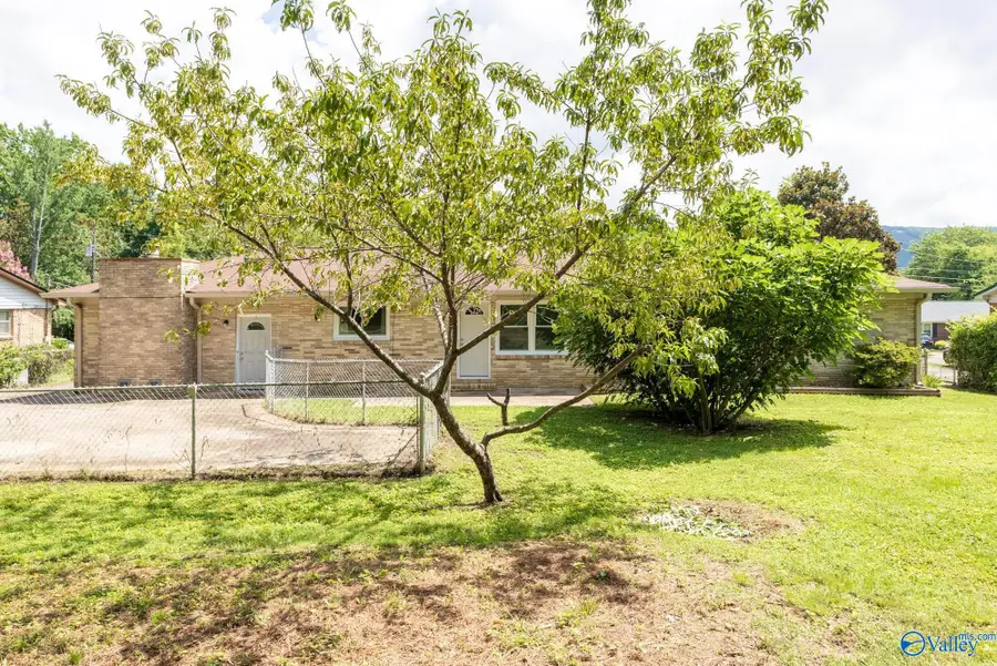 9624 Dortmund Drive Se, Huntsville, AL 35803 - #3