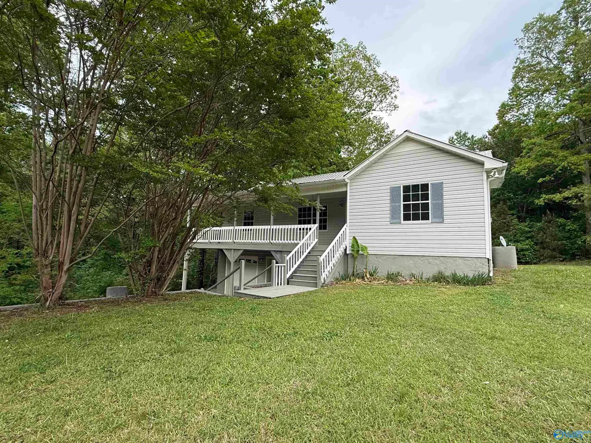 45 County Road 1424, Vinemont, AL 35179 - #1