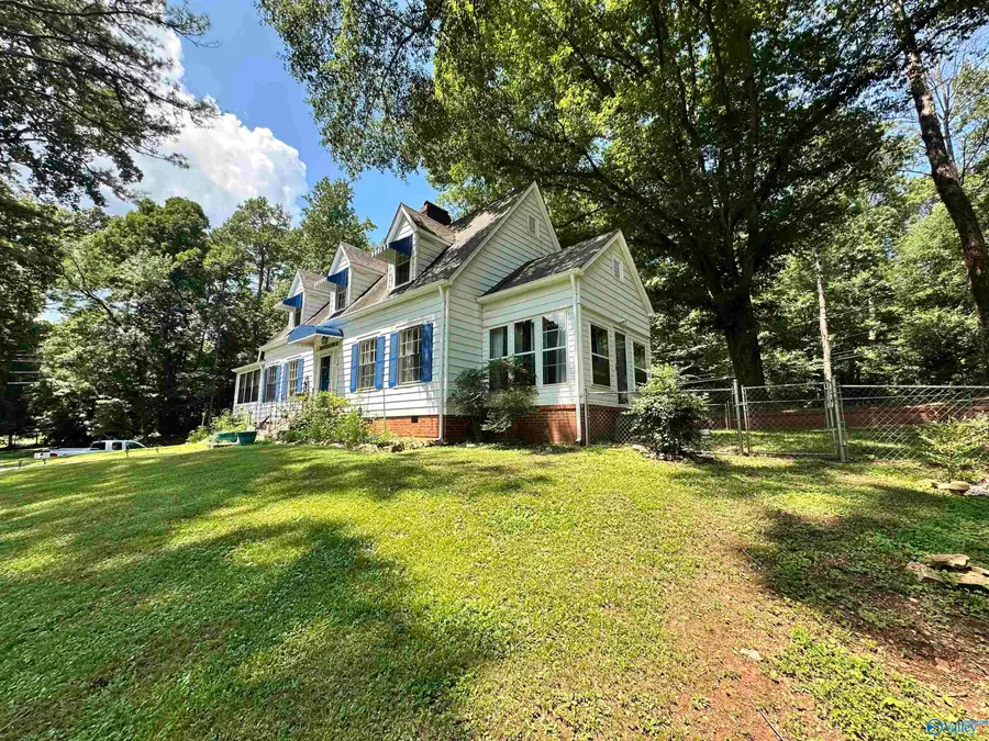 1089 Rockford Highway, Sylacauga, AL 35150 - #3