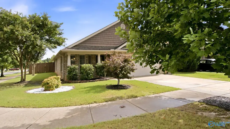 501 Maple Cove Lane Nw, Madison, AL 35757 - #2