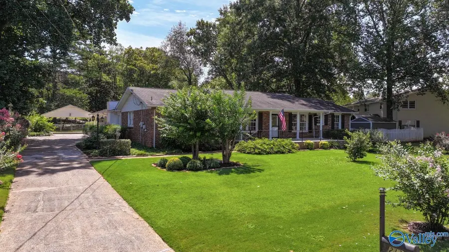 213 Spring Valley Court Sw, Huntsville, AL 35802 - #3