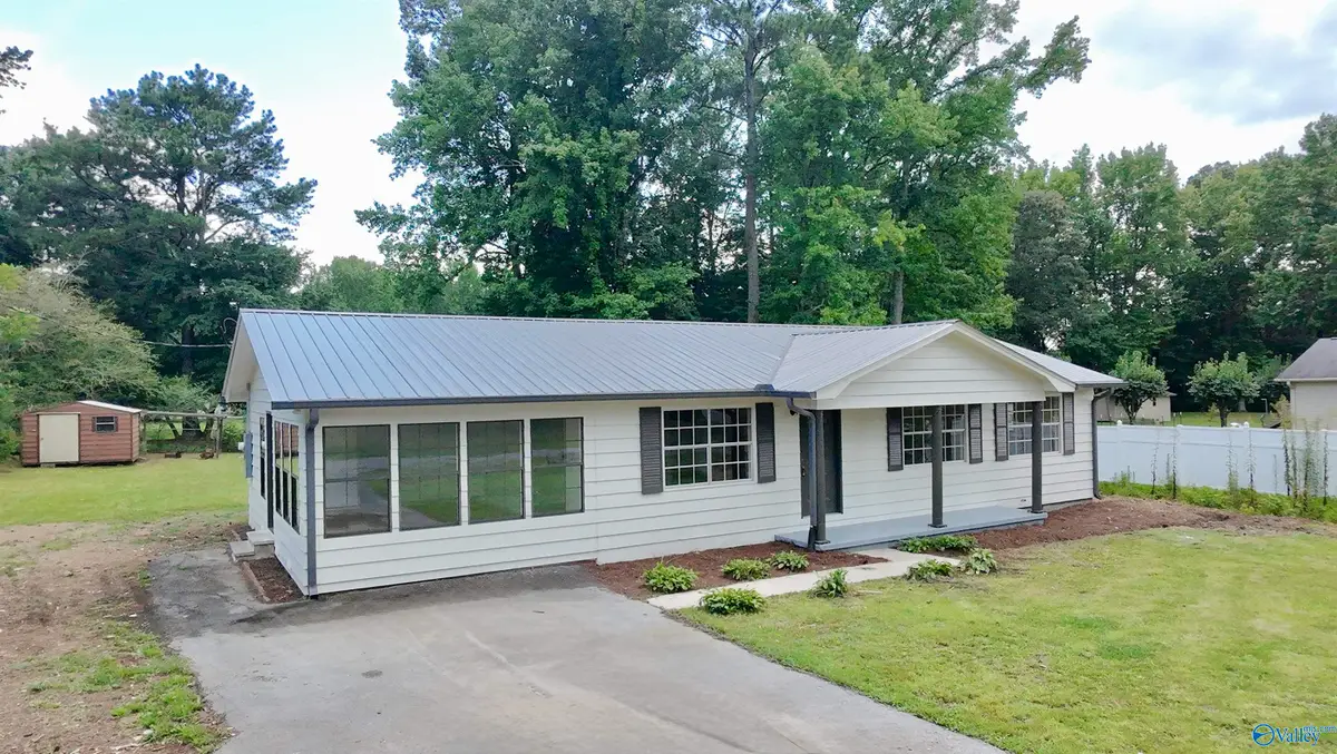 108 Pike Avenue, Boaz, AL 35957 - #1
