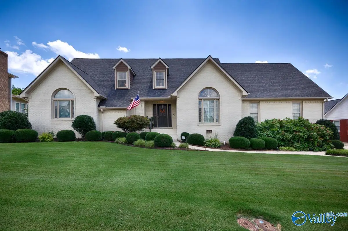 1304 Old Carriage Lane, Huntsville, AL 35802 - #1