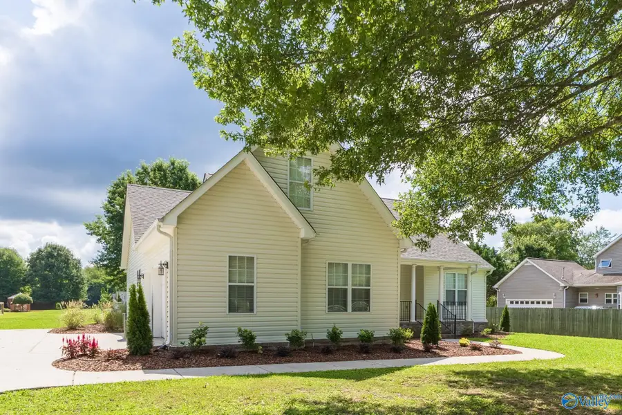 2526 Dug Hill Road, Brownsboro, AL 35741 - #2