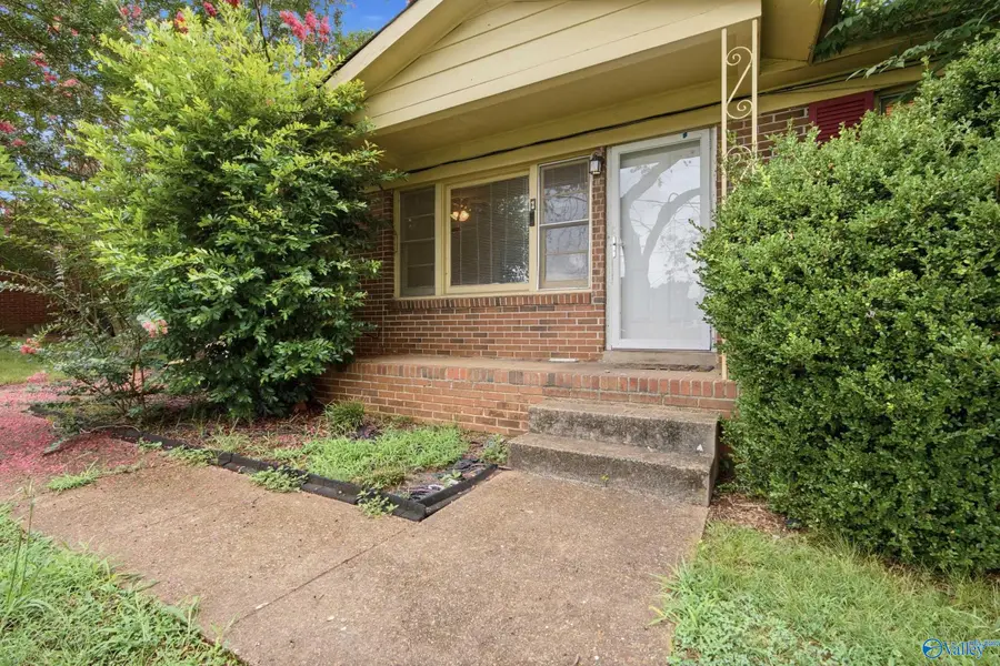 4502 Raton Blvd Nw, Huntsville, AL 35810 - #3