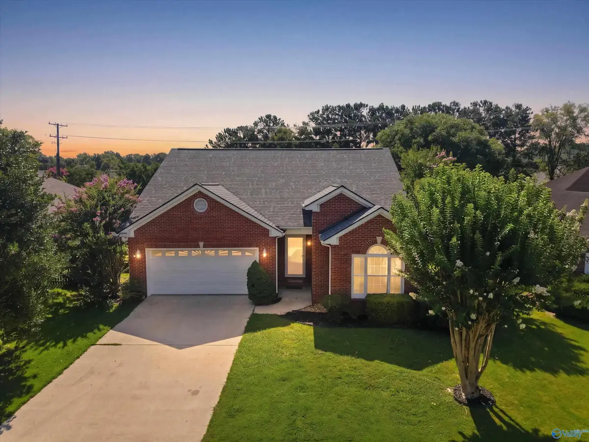 3122 Navajo Drive Se, Decatur, AL 35603 - #1