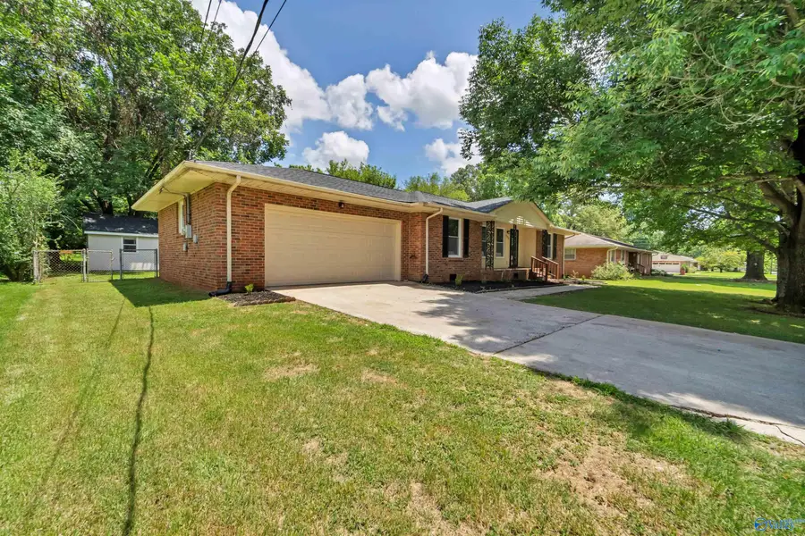 370 College Park Court Nw, Huntsville, AL 35805 - #2