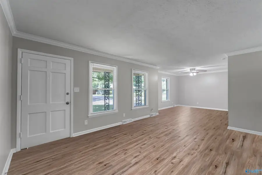 370 College Park Court Nw, Huntsville, AL 35805 - #3