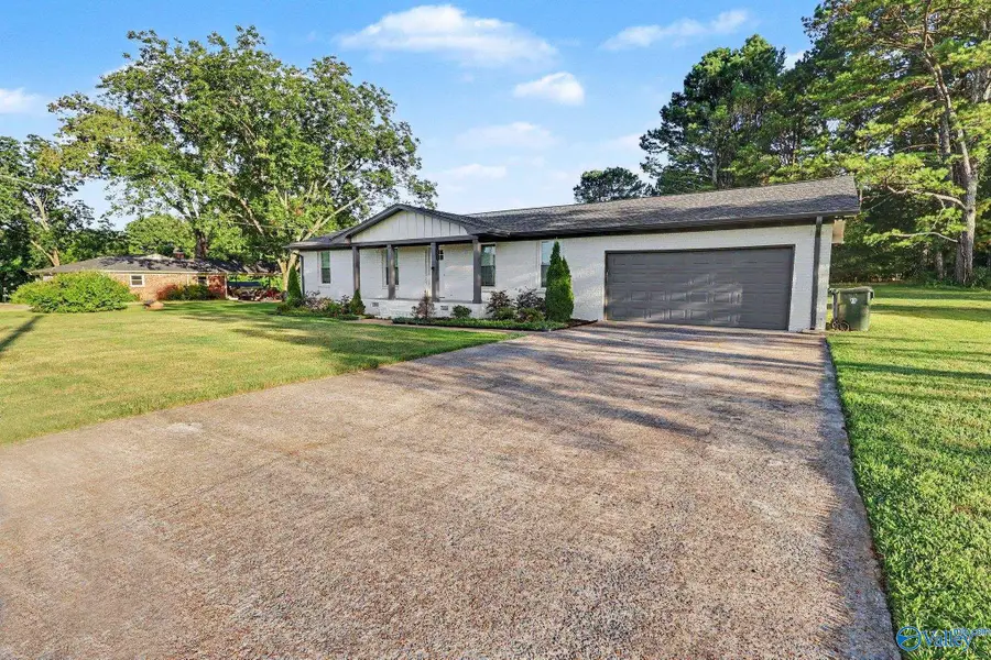 142 Paul Drive, Brownsboro, AL 35741 - #3