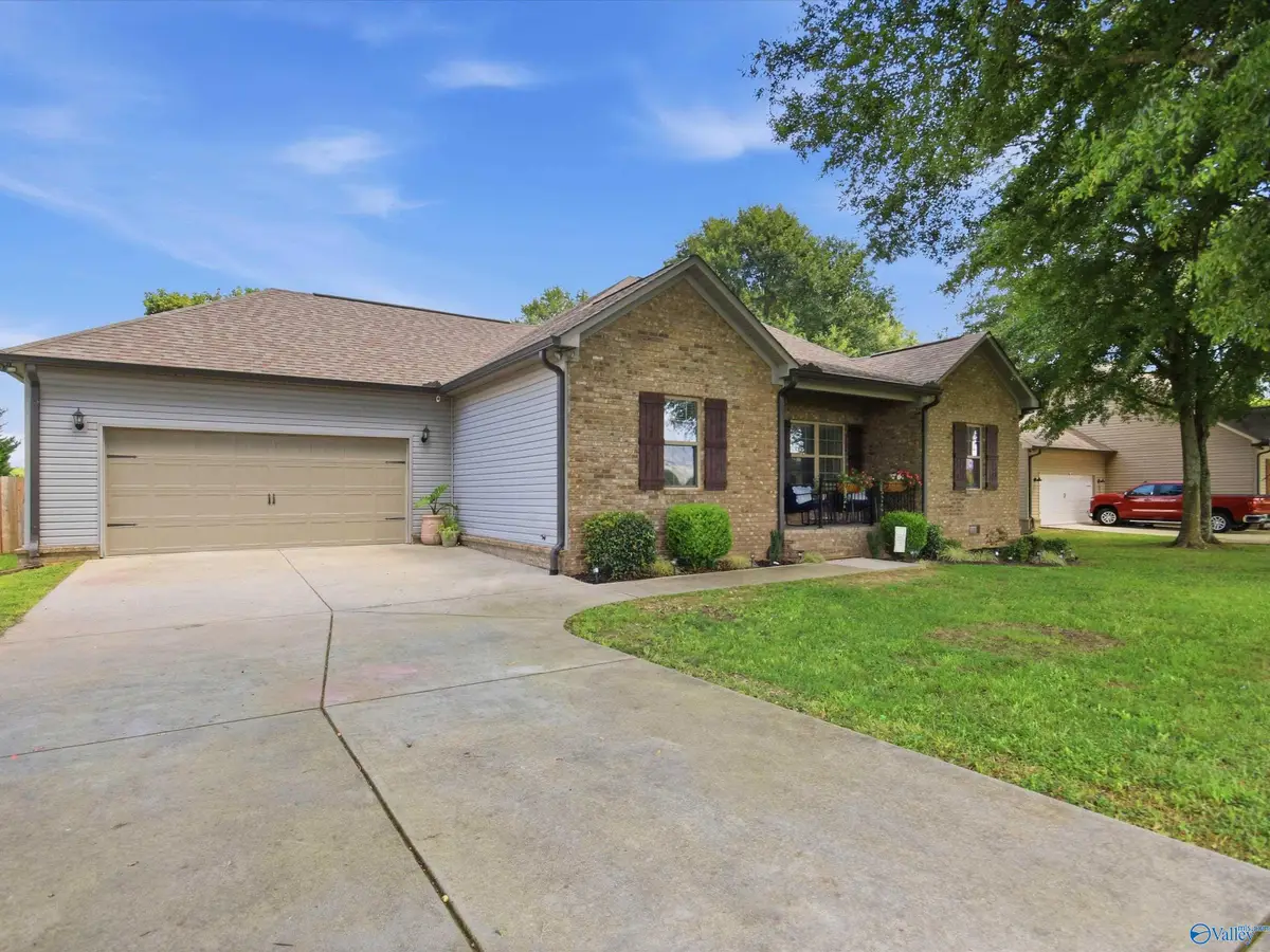 855 Haden Lane, Guntersville, AL 35976 - #1