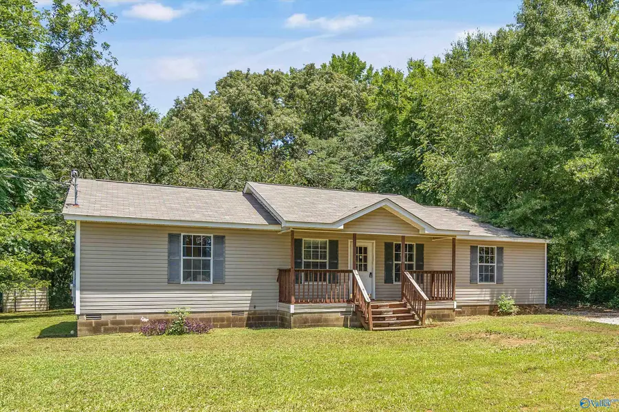 439 Sommerville Avenue, Moulton, AL 35650 - #3
