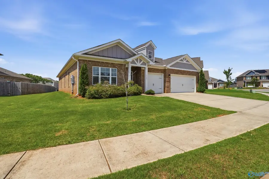 7702 Timber Grove Lane, Huntsville, AL 35806 - #2