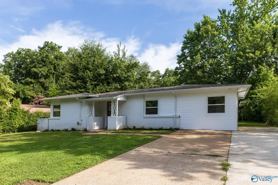 2214 Norwood Drive, Huntsville, AL 35810 - #2