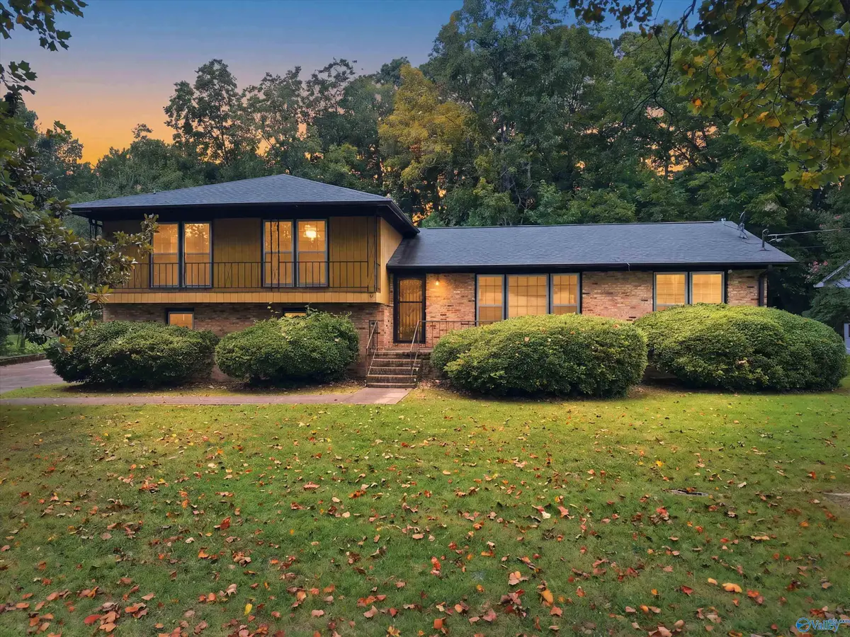 8008 Hickory Hill Lane Se, Huntsville, AL 35802 - #1