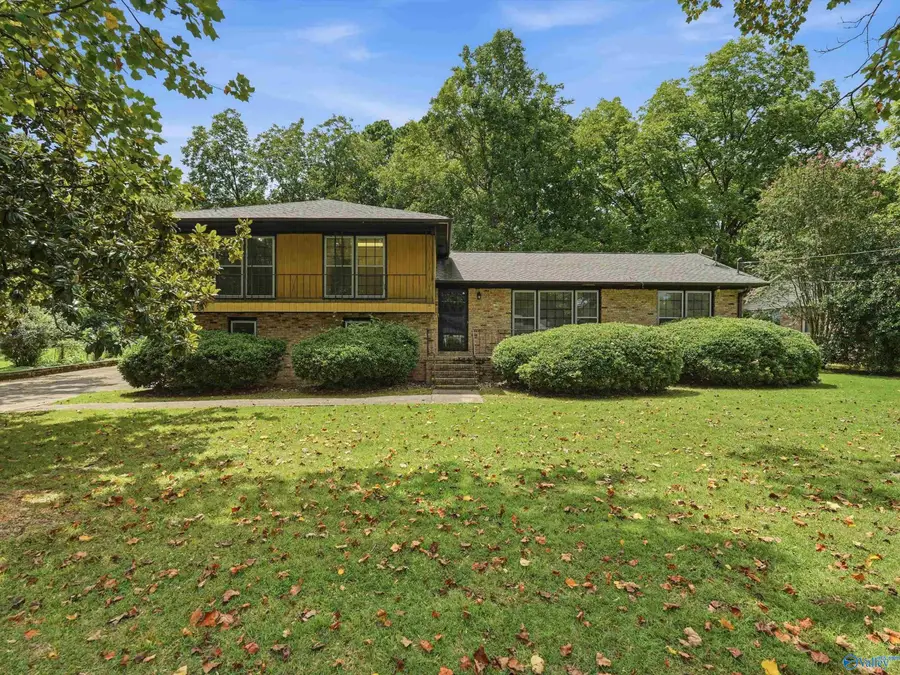 8008 Hickory Hill Lane Se, Huntsville, AL 35802 - #2