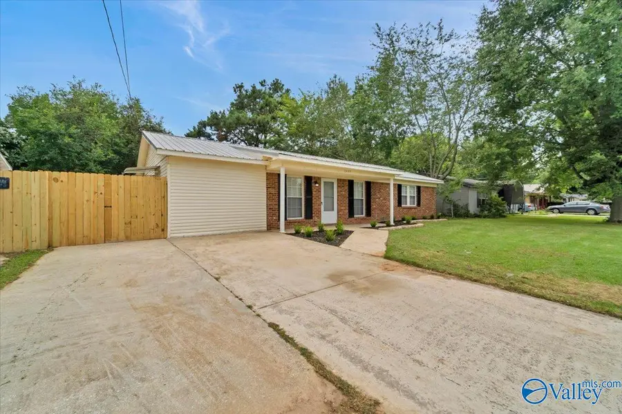 1007 Towerview Street Sw, Decatur, AL 35601 - #3