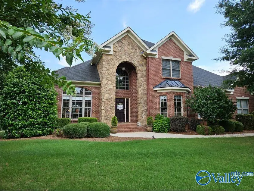 29 Elm Ridge Boulevard Sw, Huntsville, AL 35824 - #1