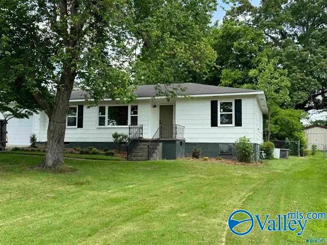 1929 Lookout Street, Gadsden, AL 35904 - #2