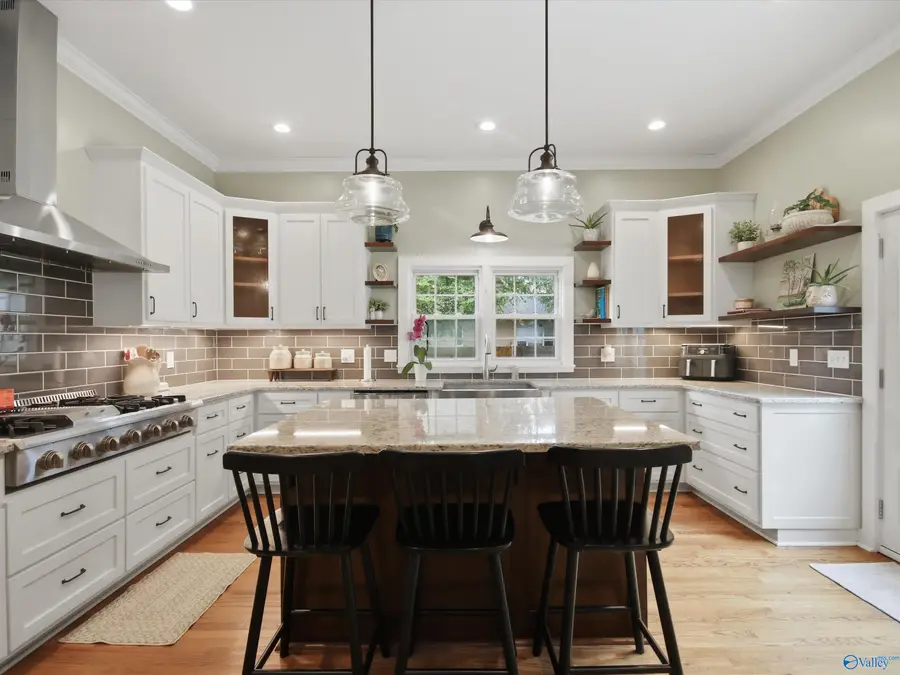1400 NE Oakwood Avenue, Huntsville, AL 35811 - #2