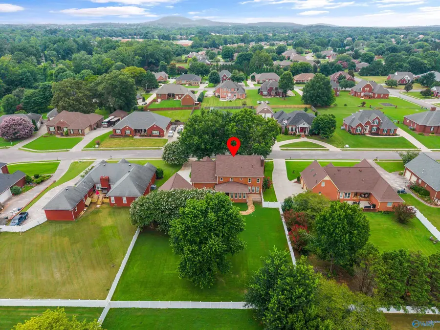 122 Hidden Creek Drive, Huntsville, AL 35806 - #3
