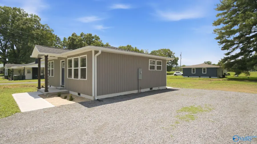 510 Cedar Hill Drive, Scottsboro, AL 35768 - #2
