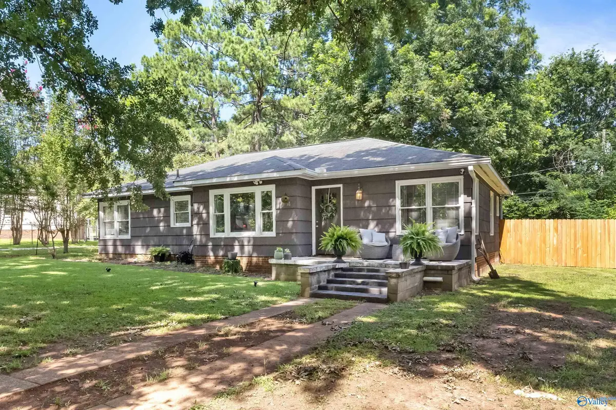 1406 10th Avenue Se Se, Decatur, AL 35601 - #1
