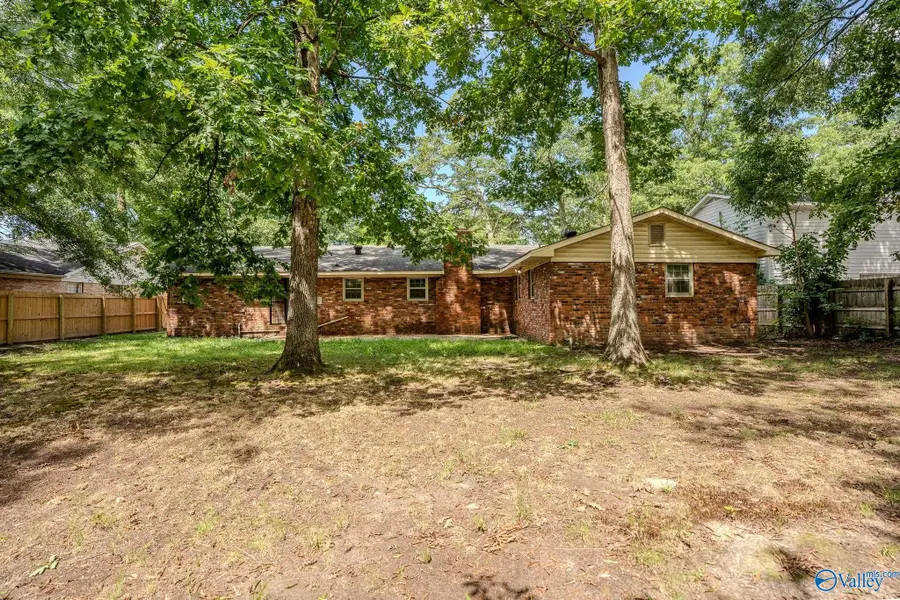 1216 Byron Avenue Sw, Decatur, AL 35601 - #2
