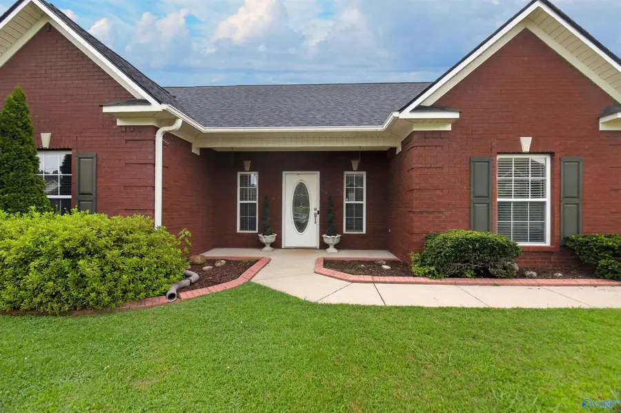 112 Fawn Forest Drive, New Market, AL 35761 - #2
