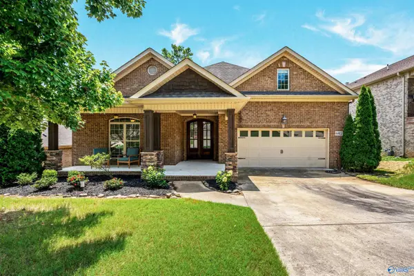 6812 Breyerton Way, Owens Cross Roads, AL 35763