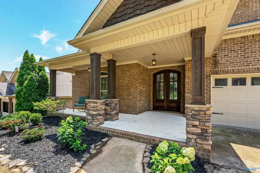 6812 Breyerton Way, Owens Cross Roads, AL 35763 - #3