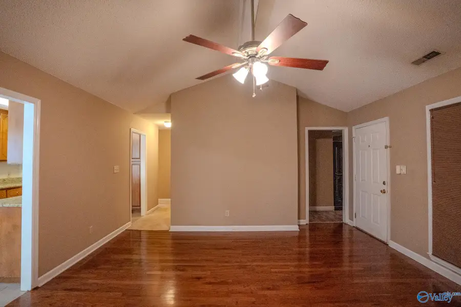 147 Hollington Drive Ne, Huntsville, AL 35811 - #3