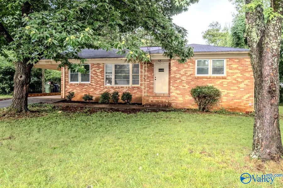 1622 Hampton Road Nw, Huntsville, AL 35816 - #2
