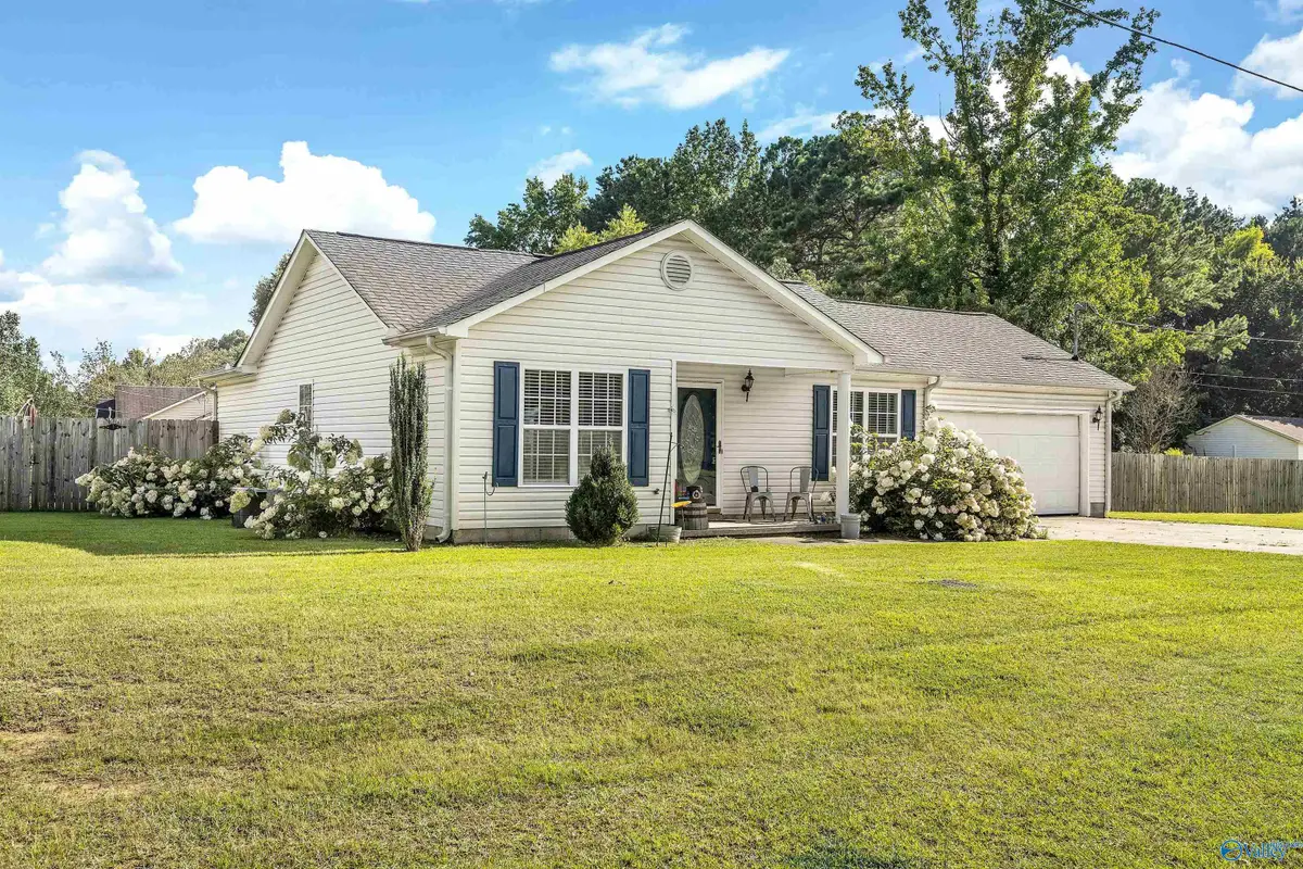 138 Rolling Meadows Road Se, Hartselle, AL 35640 - #1