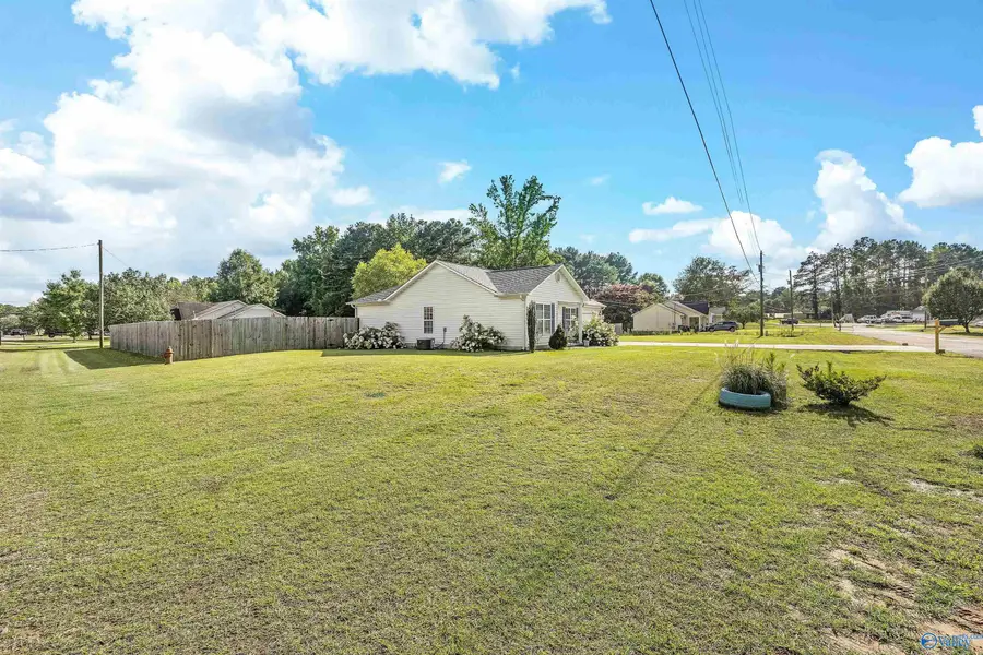 138 Rolling Meadows Road Se, Hartselle, AL 35640 - #3