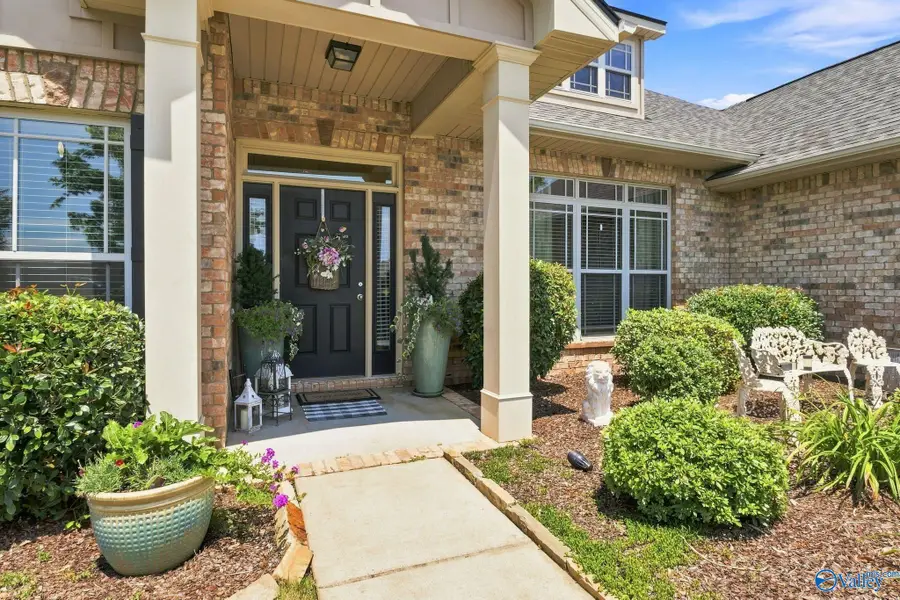 12 Nutcracker Lane Sw, Huntsville, AL 35824 - #2