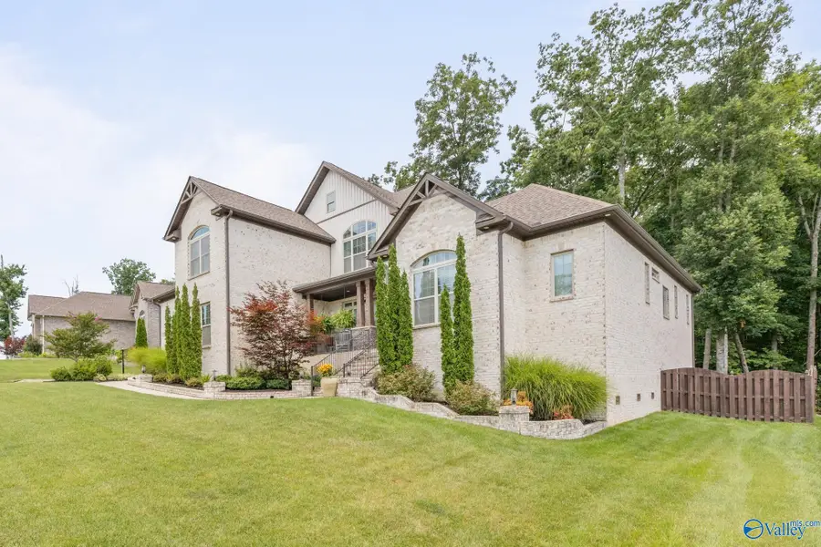 54 Natures Ridge Way, Huntsville, AL 35803 - #2
