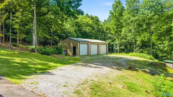 9 Gault Avenue S, Fort Payne, AL 35967