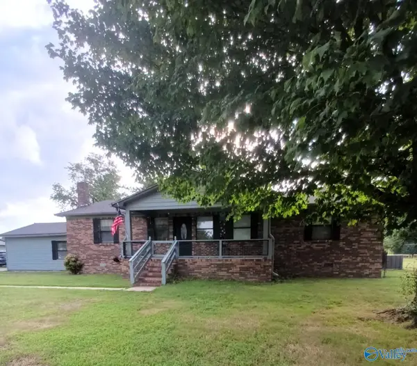 424 Horseshoe Bend Road, Scottsboro, AL 35769