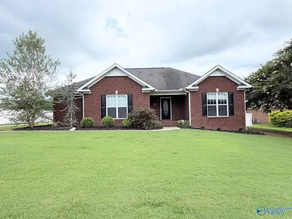 20 Jack Thomas Court, Hartselle, AL 35640